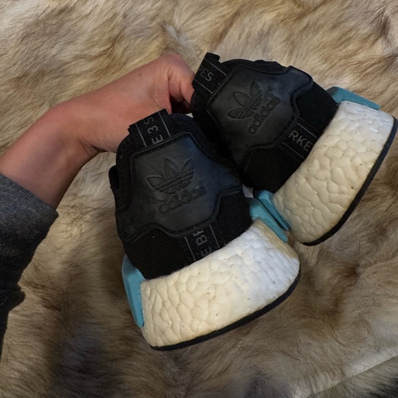 NMD R1 Icey Blue - Picture 10 of 10